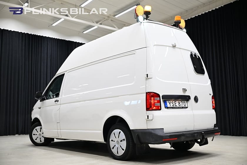 Bild 4 av Volkswagen Transporter 150HK Högtak L2|Inredd|Drag|Värmare|Uppvärmt-Skåp|Moms