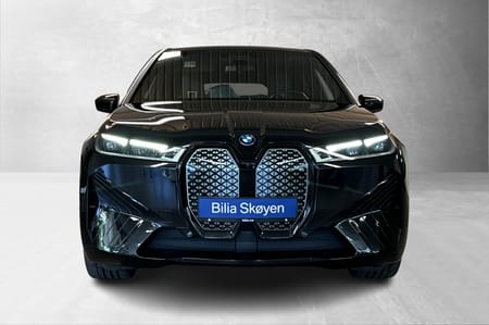 BMW iX xDrive50 Fully Charged, Luft, 4Hjulsst. Soft-Close, HUD