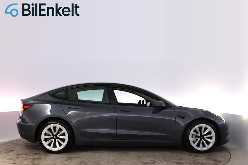 Bild 2 av Tesla Model 3 Long Range AWD Panorama Drag AP Värmepump