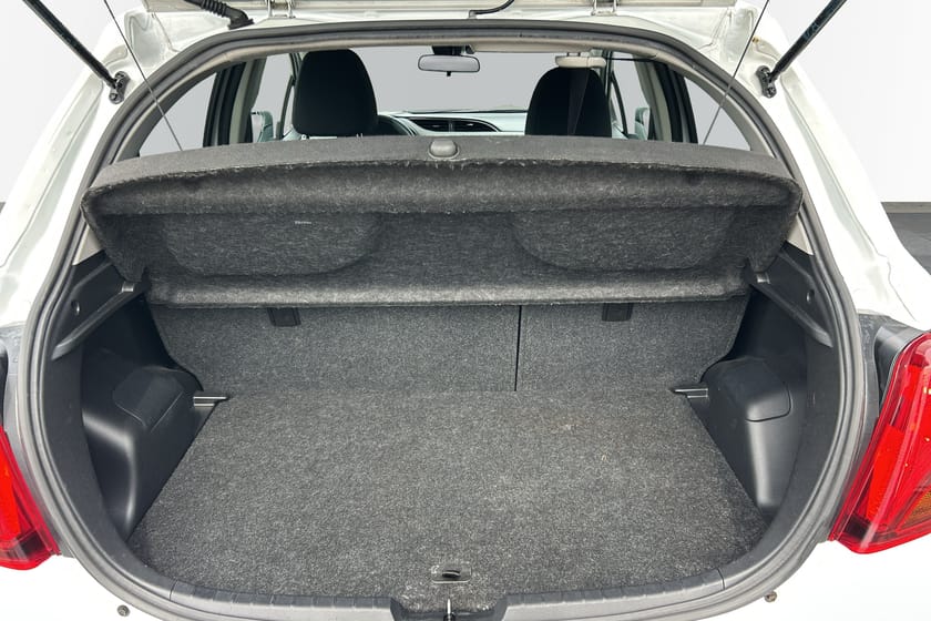 Bild 4 av Toyota Yaris 5-D 1.33 Man Edition Feel