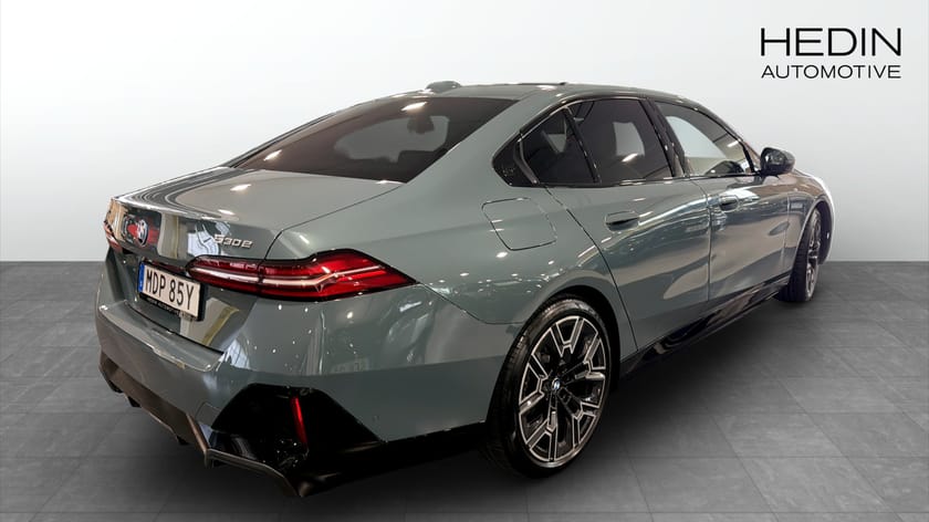 Bild 3 av BMW 530e xDrive Steptronic M Sport / Dragkrok / Ljust Läder