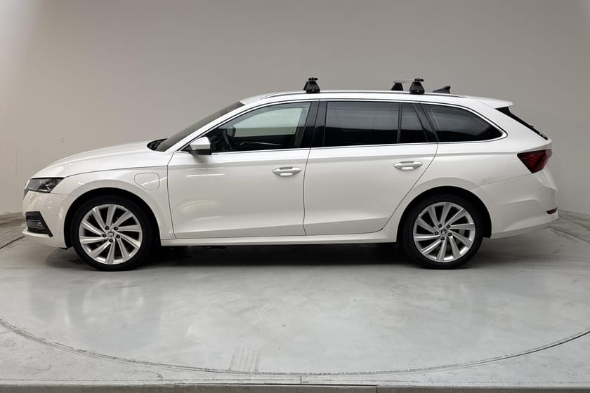 Bild 2 av Škoda Octavia Kombi iV 1.4 PHEV Combi (204hk) Kamera Drag
