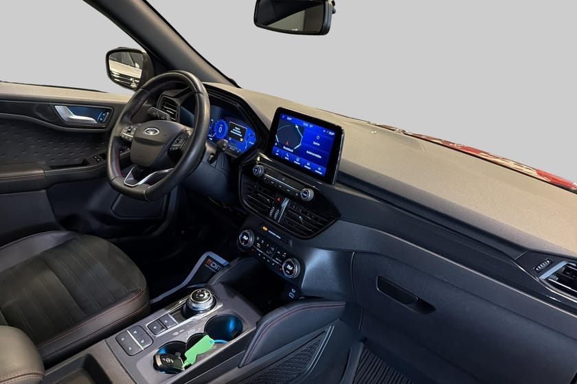 Bild 4 av Ford Kuga 2.0 EcoBlue AWD ST-Line X D-Värmare B&O Drag