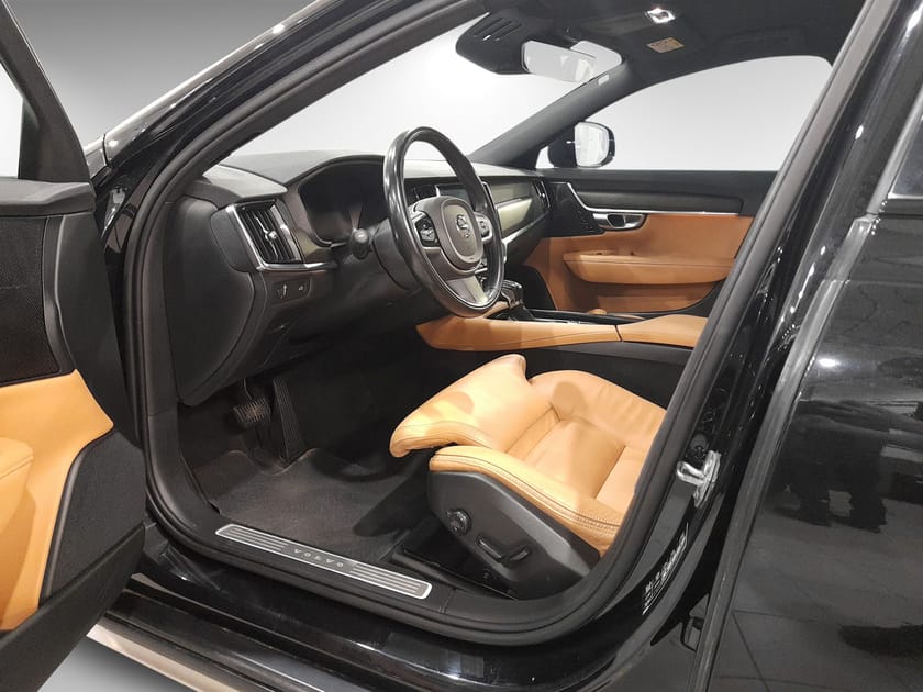 Bild 4 av Volvo V90 Cross Country D5 AWD Geartronic Inscription