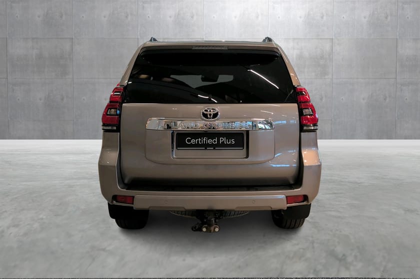 Bilde 4 av Toyota Land Cruiser 5-dørs 2,8 D-4D GX aut Toppmodell - Alt utstyr - Hengerfeste