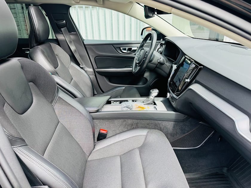 Bild 5 av Volvo V60 Cross Country D4 190HK AWD AUTOMAT / PANORAMA / DRAG / VÄRMARE