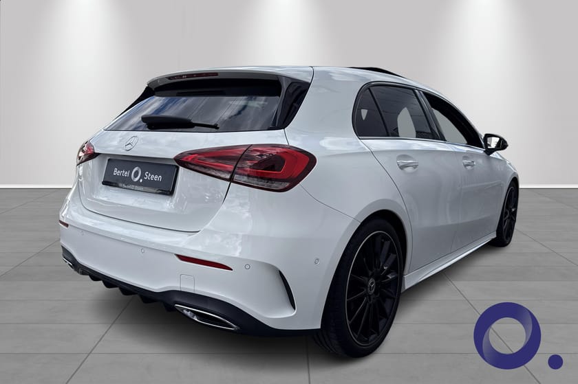 Bilde 2 av Mercedes-Benz A 180 AMG Premium | Panorama |Burmester| Keyless | 19" AMG |