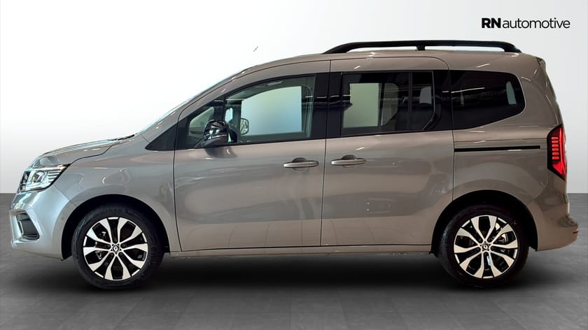 Bild 2 av Renault Kangoo Family E-Tech | | Backkamera | 360° sensorer | 5-sits |