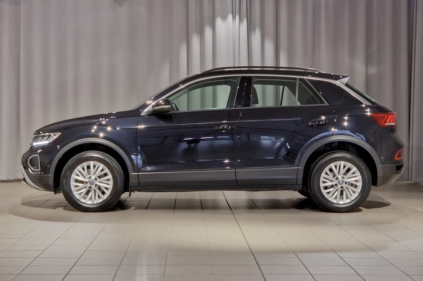 Bild 2 av Volkswagen T-Roc | Farthållare | Cockpit | 110 hk 7 vxl