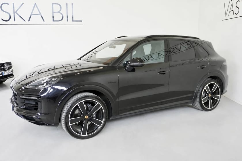 Bild 3 av Porsche Cayenne E-Hybrid Sport Design 22" Pano/SE SPEC