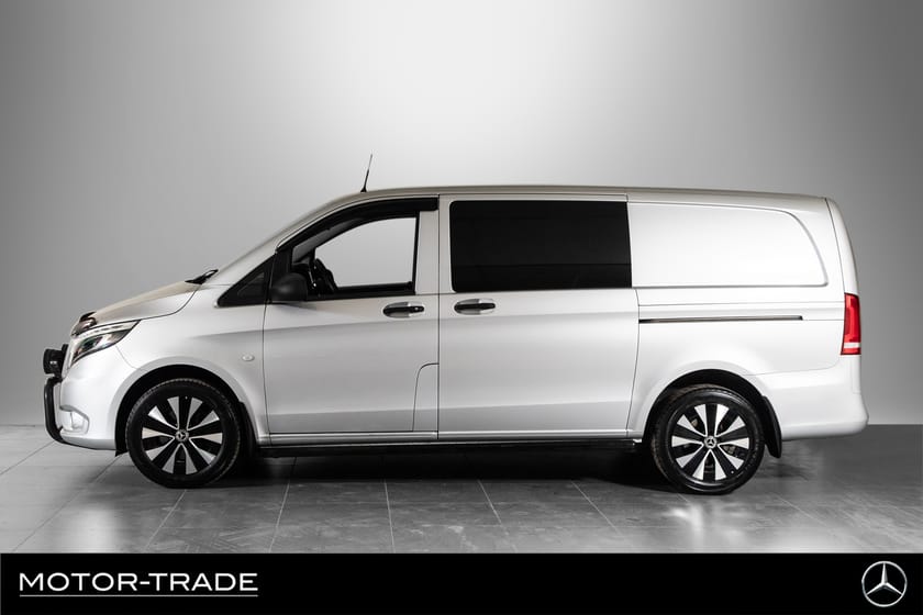 Bilde 5 av Mercedes-Benz Vito 119 BlueTEC 4MATIC 3.0t | 2xSkyvedører | Krok | Webasto | GARANTI