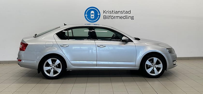 Bild 4 av Škoda Octavia Skoda 1.4 TSI Elegance Navigation, Drag