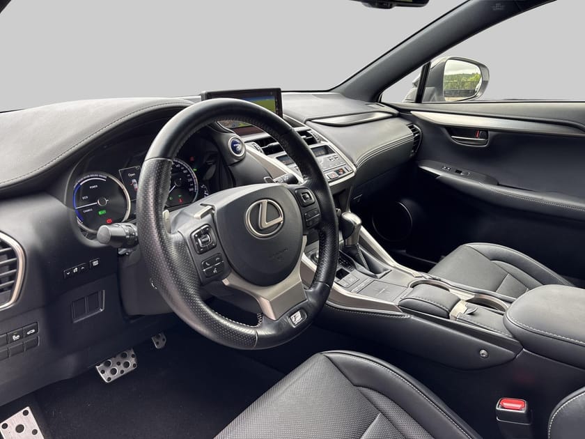 Bild 4 av Lexus NX 300h AWD F-Sport  Drag Pr-Navi LSS+