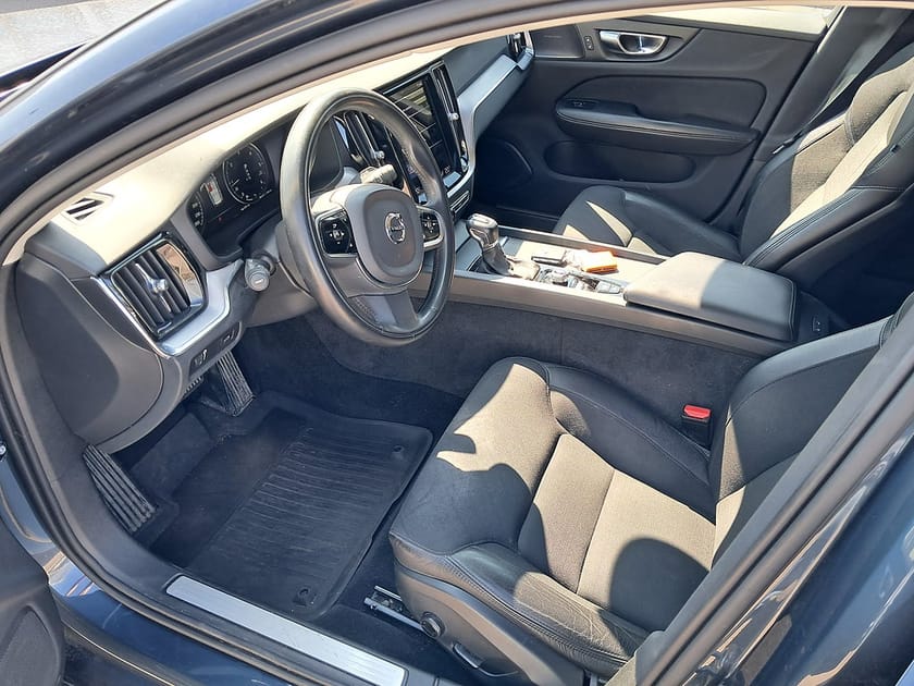 Bild 3 av Volvo V60 AWD D4 190HK 4x4 Momentum