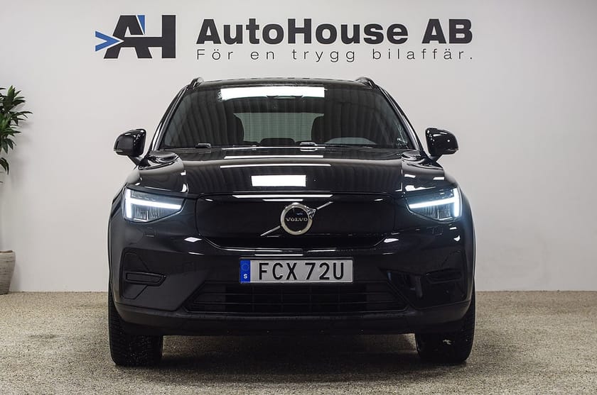 Bild 4 av Volvo XC40 Recharge Single Motor Core Backkamera Keyless Nyservad