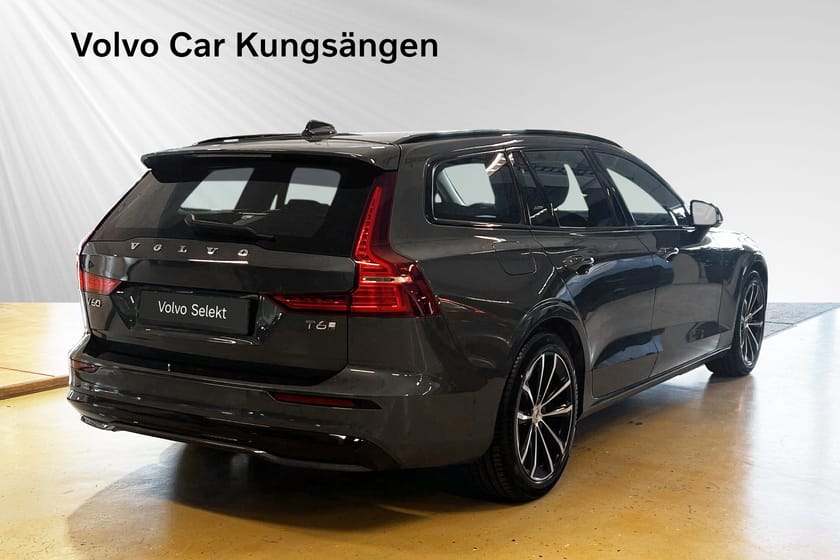 Bild 5 av Volvo V60 T6 Plus Dark Nordic Edition 360/HARMAN/DRAG