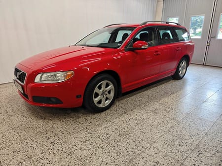 Volvo V70 2.0F Manuell, 145hk Momentum