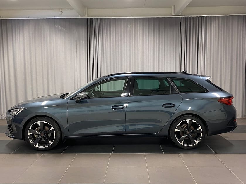 Bild 2 av CUPRA Leon Sportstourer 1.5 eTSI Kamera Drag