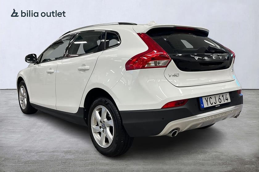Bild 4 av Volvo V40 Cross Country D3 Momentum 150hk / Navi Sensorer Pano Kamrem Bytt