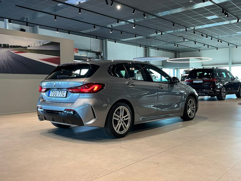 Bild 4 av BMW 118i M Sport Rattvärme Backkamera Automat
