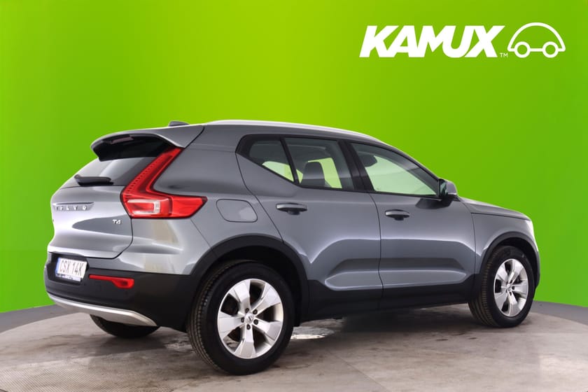Bild 2 av Volvo XC40 T4 Momentum 190hk Drag Navi B-Kam Värmare