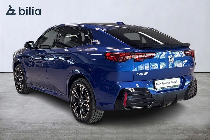 Bild 2 av BMW iX2 xDrive30 xDrive 30 M-Sport | Aktiv farthållare | Drag | Backkame