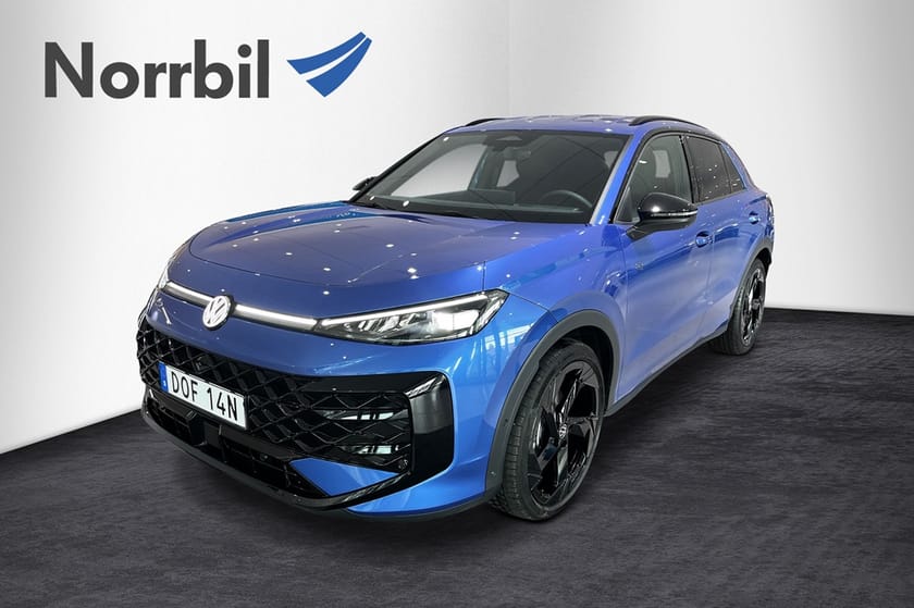 Bild 2 av Volkswagen T-Roc R-Line eTSI 150 DSG Black Style 20 tum 360 kameror