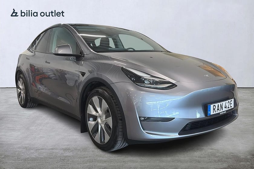 Bild 2 av Tesla Model Y Long Range AWD Autopilot B-kamera Panoramaglastak