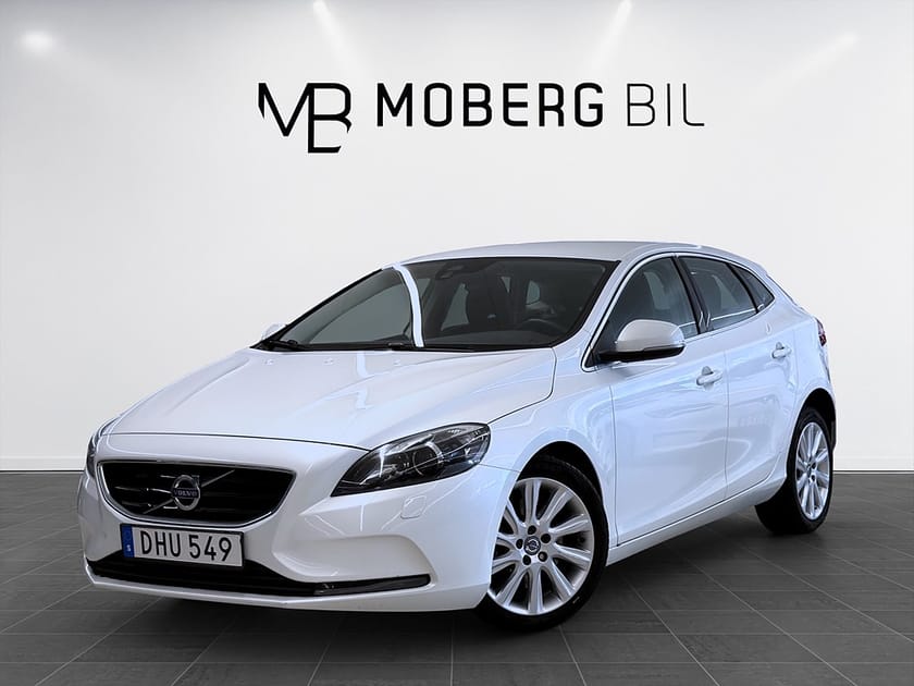 Bild 1 av Volvo V40 T2 122hk Helg på Moberg! Momentum PDC