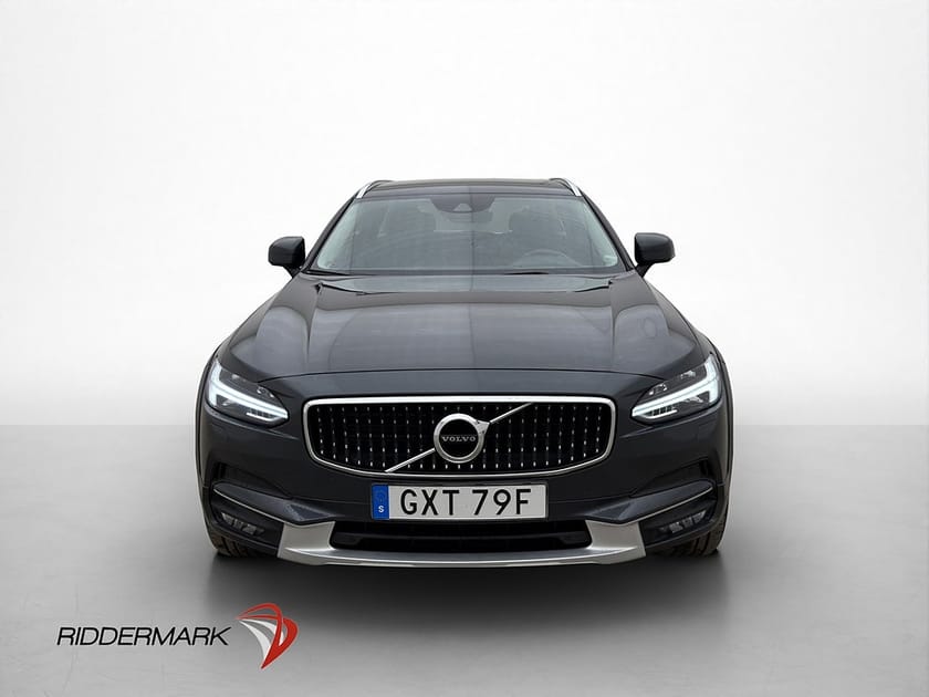Bild 2 av Volvo V90 Cross Country D4 AWD Plus Värmare Drag Sensorer