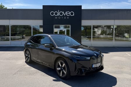 BMW iX xDrive40 326hk 4WD Automat - Sportpaket, Elinfällbar dragkrok