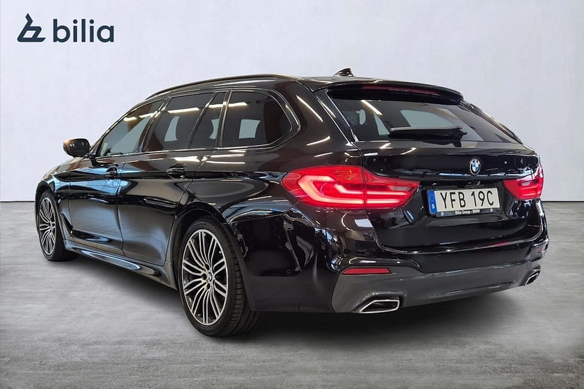 Bild 2 av BMW 540i xDrive Touring M Sport Komfortstolar 360Kamera B&W Drag