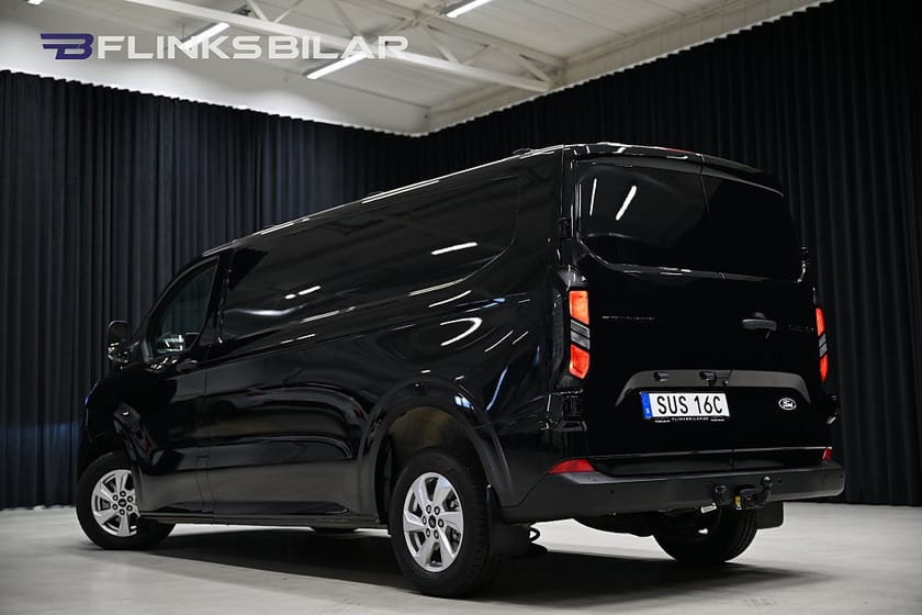 Bild 3 av Ford Transit Custom 320 136HK L2 Lång|Drag|Värmare|GPS|Backkamera|Nybil