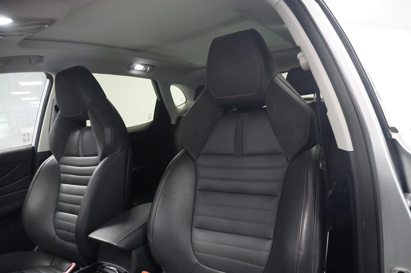 Bild 4 av MG EHS PHEV Luxury Pano Elstol 360 Kamera