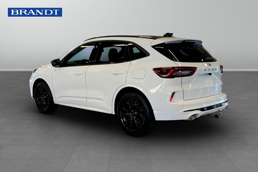 Bild 2 av Ford Kuga Plug-In Hybrid ST-Line X 2.5 FWD 243hk Black Edition CVT
