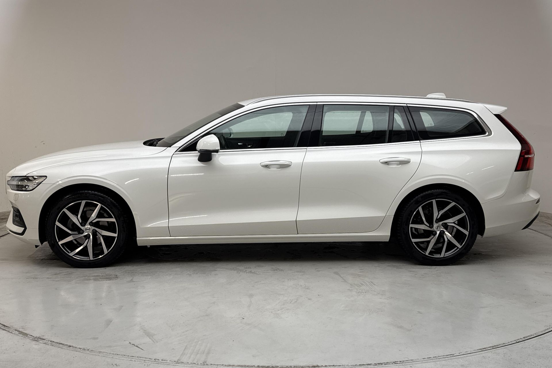 Volvo V60 D3 2020, bild 2/10