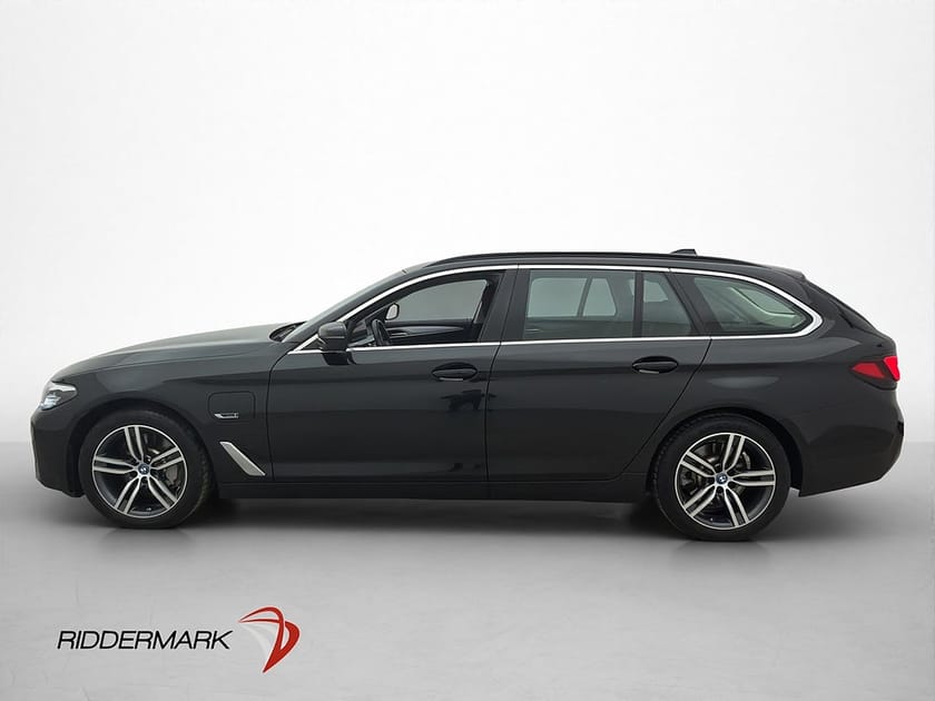 Bild 4 av BMW 530e Touring 530 292hk Cockpit B-Kamera Navi Rattvärme