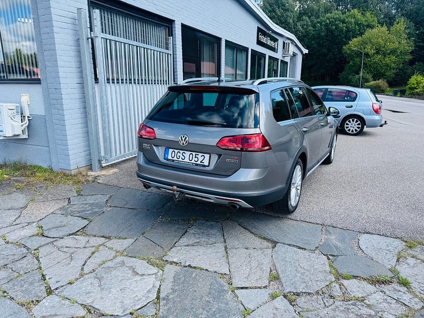Bild 3 av Volkswagen Golf Alltrack 1.8 TSI 180HK DSG 4MOTION / DRAG / VÄRMARE / CARPLAY