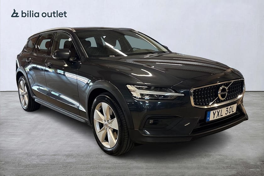 Bild 3 av Volvo V60 Cross Country D4 AWD Adv Edition / Keyless / B-Kamera / Navi / VOC