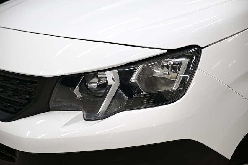 Bild 3 av Peugeot Partner Utökad Last 100HK L2 Inredning|Drag|Värmare|NyKamrem|Leasbar