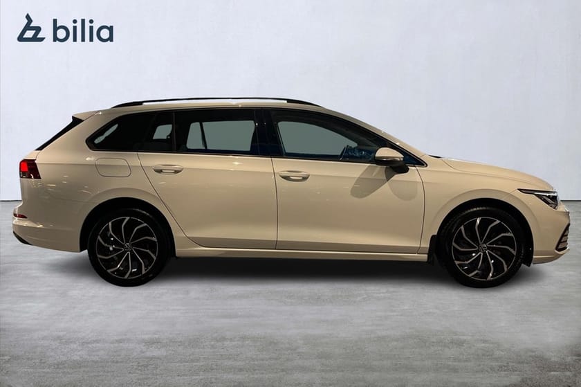 Bild 5 av Volkswagen Golf Sportscombi SC 1.5 eTSI B-Kamera Värm Drag 150HK