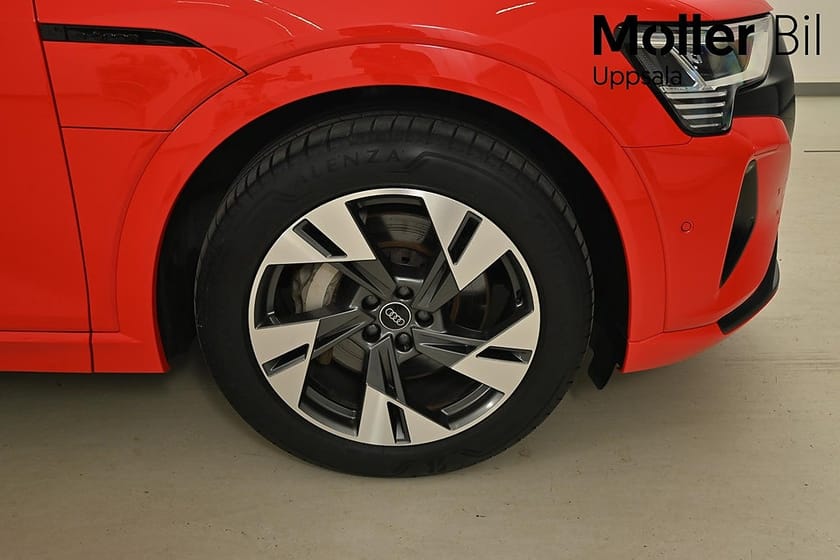 Bild 3 av Audi Q8 55 e-tron quattro q Proline 408hk,Selection,Drag,Värmare,Matrix
