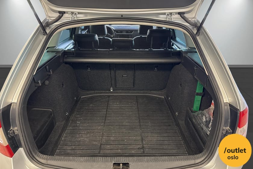 Bilde 5 av Škoda Octavia Stasjonsvogn 1.8 TSI 4x4 Style | CANTON Lydanlegg | Ryggekamera