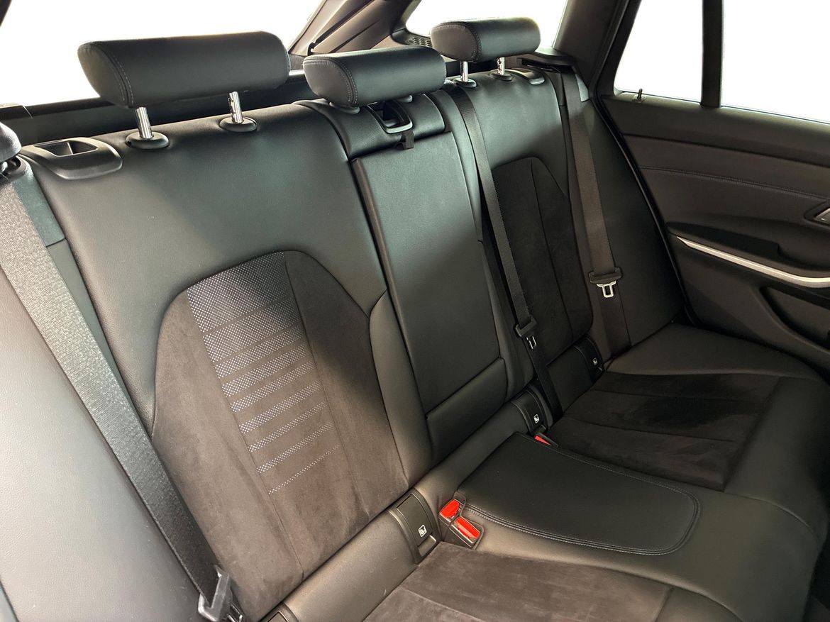 BMW BMW 330e xDrive Touring — bild 23