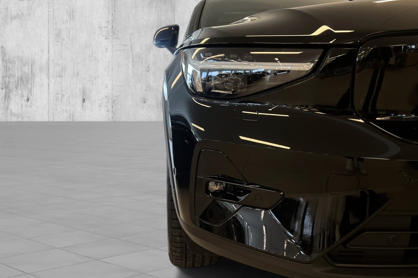 Bilde 4 av Volvo EX40 Twin Motor Black Edition Hengerfeste, pixel, tonde ruter++