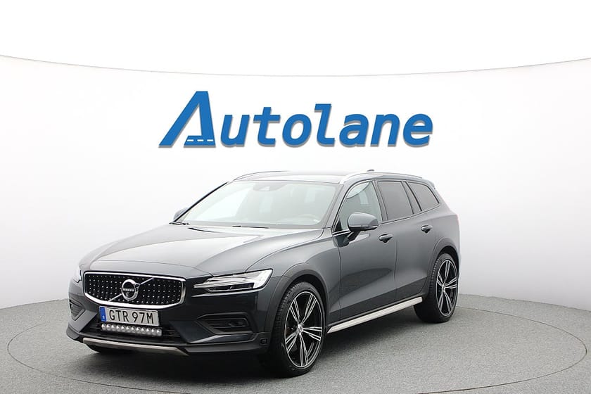 Bild 4 av Volvo V60 Cross Country D4 AWD B&W,360°,20",Drag,BLIS,Värmare,HUD,GPS 190hk