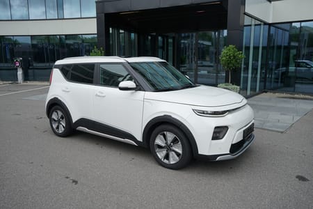 Kia e-Soul Exclusive 64 kw. / SUV-pakke / Soltak / Fullutstyrt