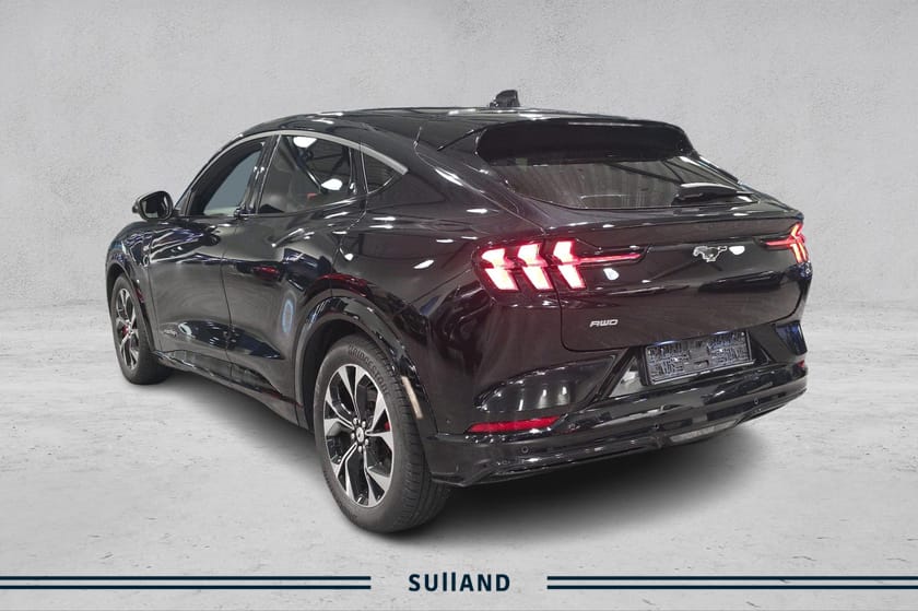 Bilde 3 av Ford Mustang Mach-E Long Range AWD Premium/Long Range/Skinn/App/360Kamera/El.stoler