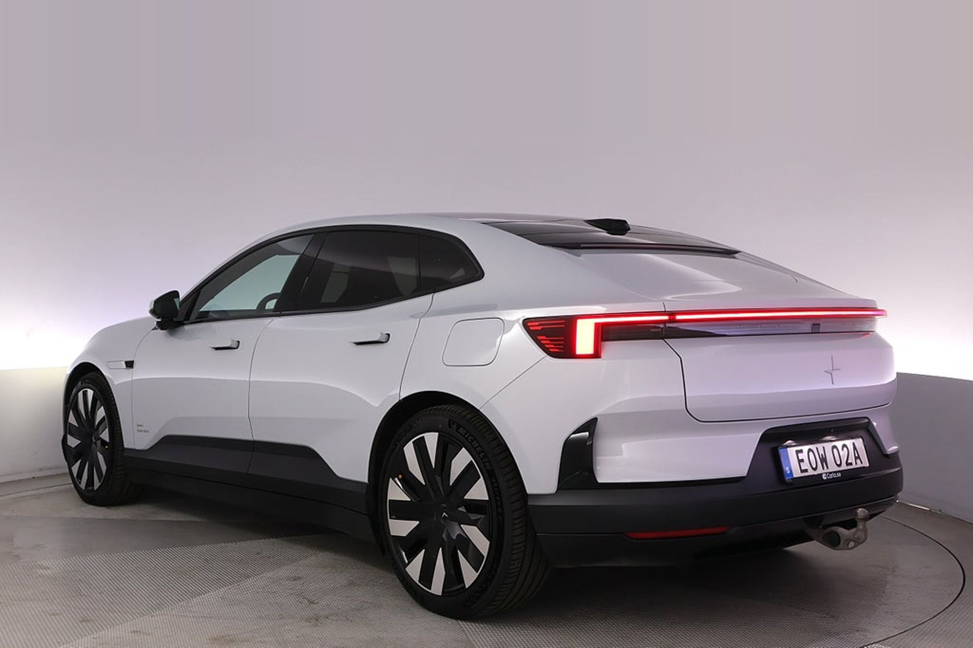 Polestar 4 2025, photo 4/10