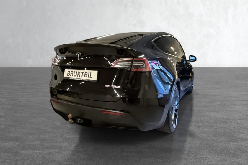 Bilde 5 av Tesla Model Y Performance PERFORMANCE/HENGERFESTE/VI TAR INNBYTTE